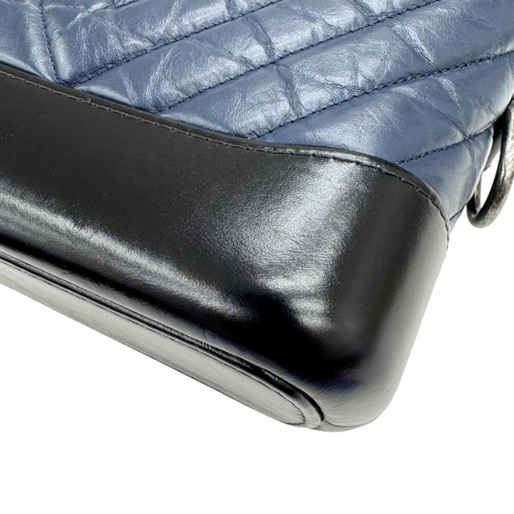 CHANEL Bag - Picture 7 of 14